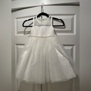 American Princess Tulle Flower Girl Dress in Ivory Size 4T
